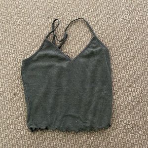 tank top/ crop top